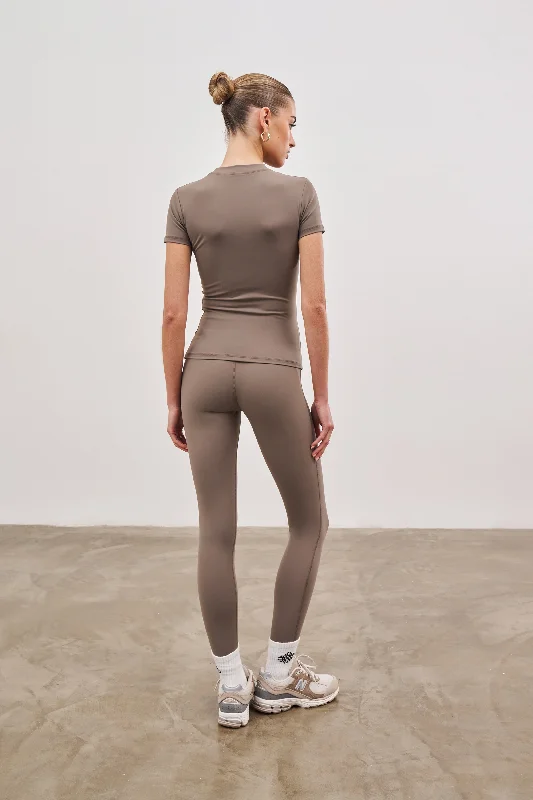 EMBLEM SCULPTING STRETCH LEGGINGS - COCOA