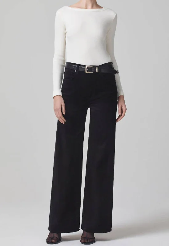 Paloma Baggy Velvet Jeans In Black