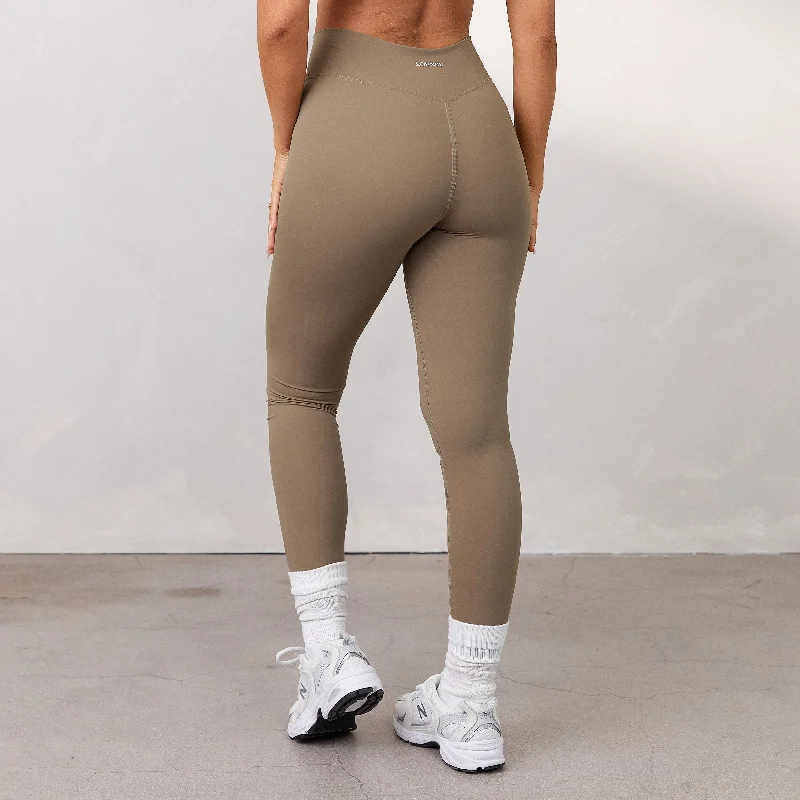 Silhouette Crossover Leggings - Dune